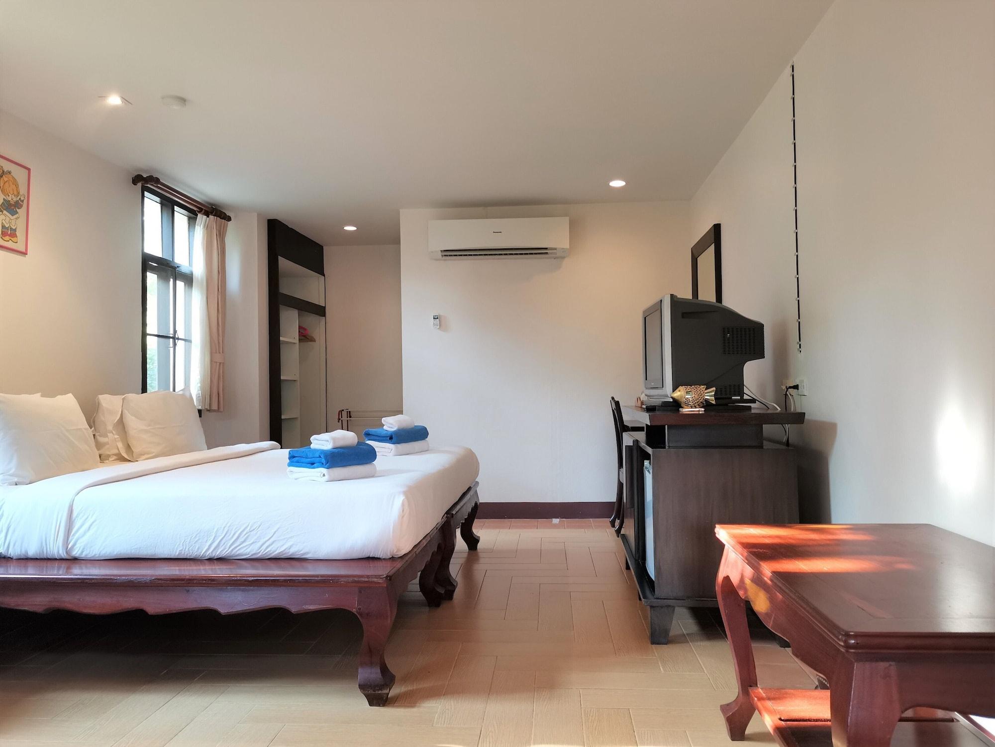Holiday Villa, Lanta Koh Lanta Exterior photo