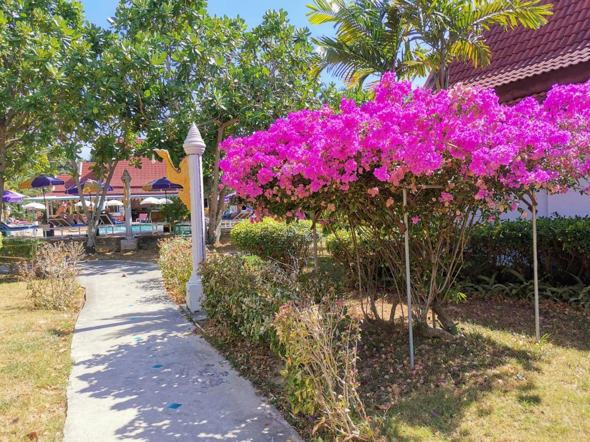 Holiday Villa, Lanta Koh Lanta Exterior photo
