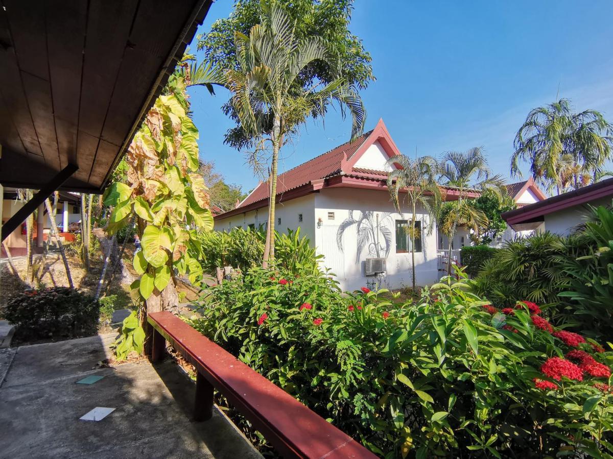 Holiday Villa, Lanta Koh Lanta Exterior photo